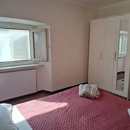 La Petite Maison Royale 维纳利亚瑞勒