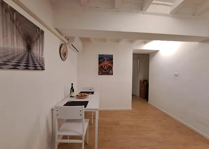 La Petite Maison Royale * فيناريا ريالي